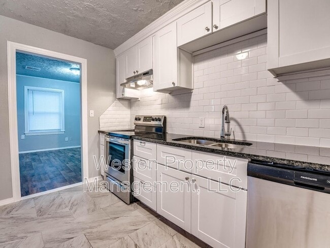 Foto del edificio - 2604 NE 22nd St