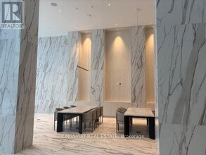 Building Photo - 448 Burnhamthorpe Rd W