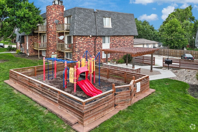 Building Photo - Wildewood Commons