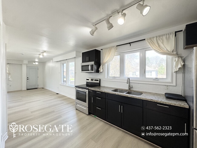 Building Photo - All-Inclusive 2-Bedroom Main Level Apartment with Porch & Backyard – Pet Friendly – Etobicoke