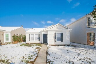 Building Photo - 940 Ravine Dr