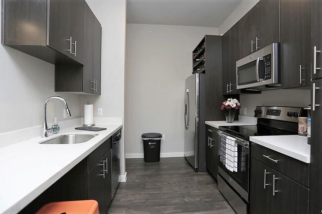 Foto del edificio - 1514 N Haskell Ave