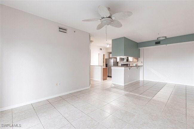 Building Photo - 6490 Aragon Way