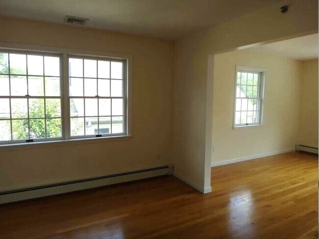 Dining Room into the Living Room - 53 Prince St