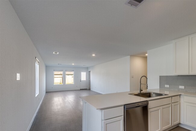 Foto del edificio - 1528 Crowson Rdg