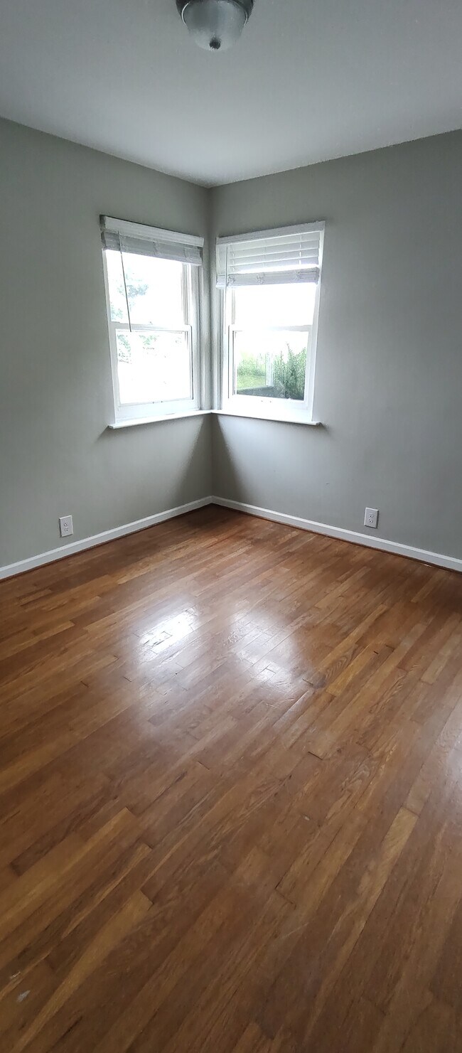 Foto del edificio - 54 Horseshoe Dr