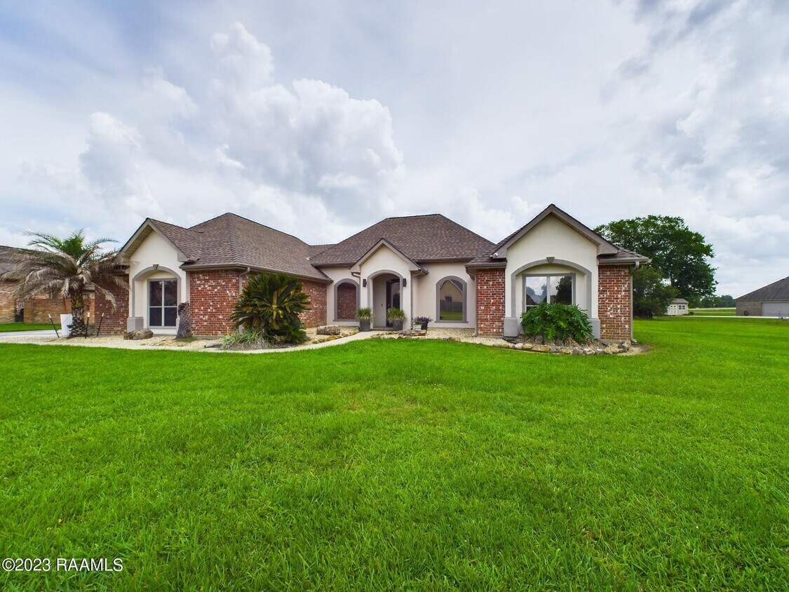 117 Fire Willow Trail, Sunset, LA 70584 House Rental in Sunset, LA