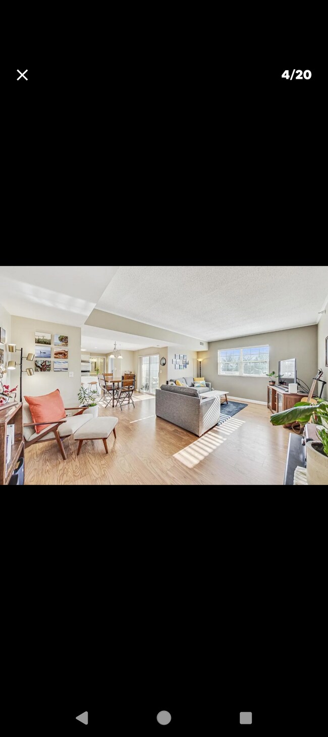 Foto del edificio - 245 Burlington Ave