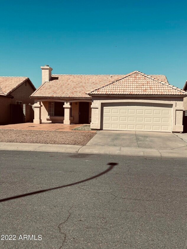 Primary Photo - 490 E Bart Dr