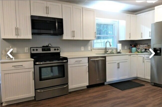 Foto del edificio - 225 Circle Dr