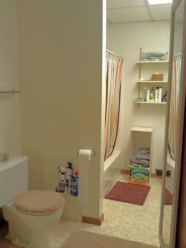 Building Photo - 111 1/2 N Main St