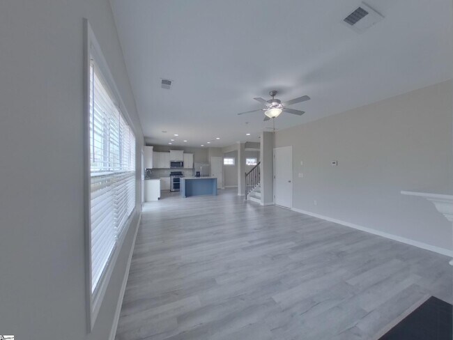 Building Photo - 629 Grantleigh Dr