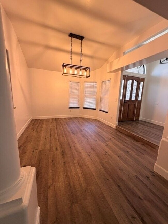 Building Photo - 5106 Glacier Canyon Ct