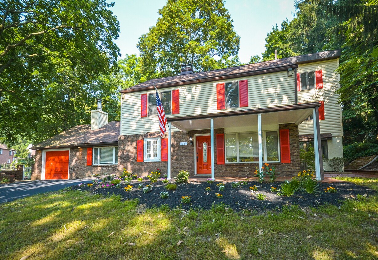 16 Mulberry Ln, Elkins Park, PA 19027 House Rental in Elkins Park, PA