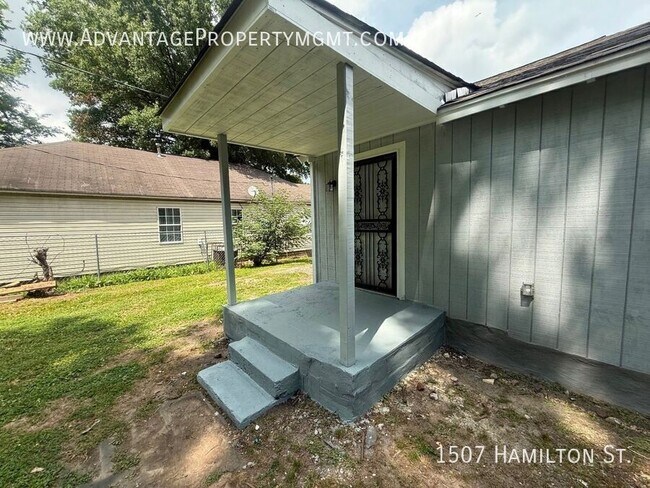 Foto del edificio - 1507 Hamilton St