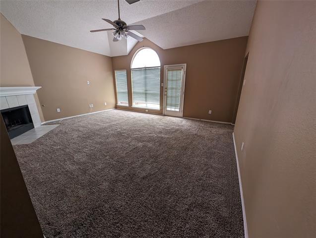 Foto del edificio - 2340 Red Maple Rd