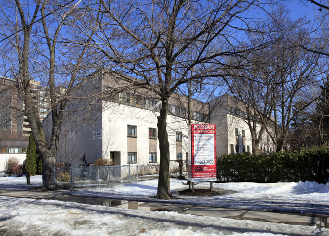 Building Photo - Potsdam Townhouses