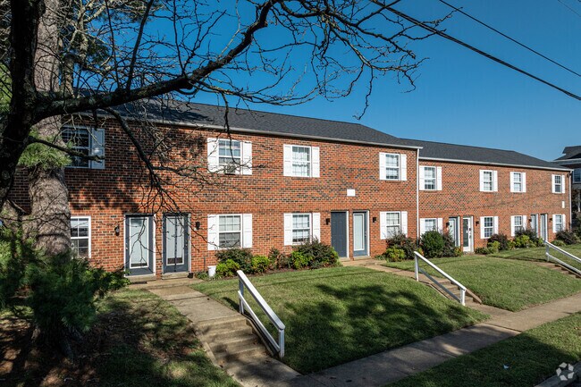 Foto del edificio - LIV Lakeview