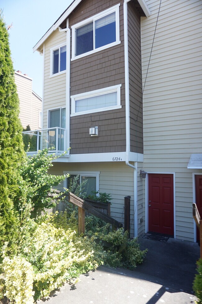 Building Photo - 6724 14th Ave NW