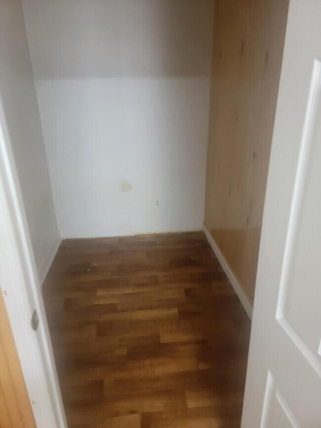 Building Photo - 141 Rem Ct