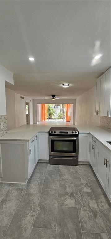Building Photo - 301 87th Ave