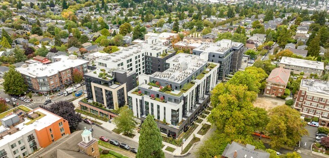 Building Photo - Gables Queen Anne