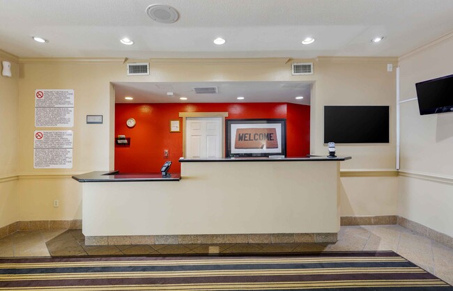 Lobby and Guest Check-in - Furnished Studio - Austin