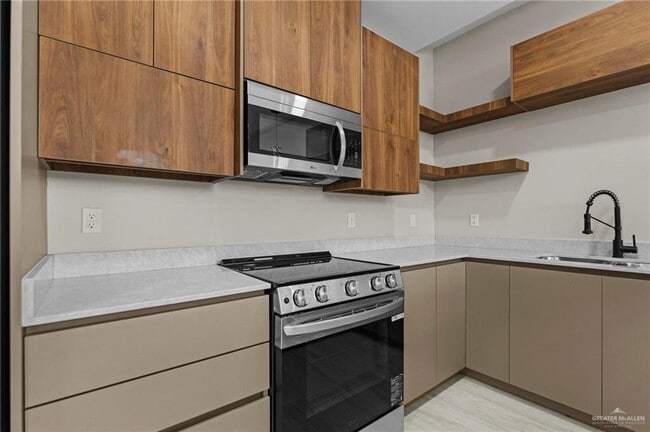 Foto del edificio - 2229 Corales St