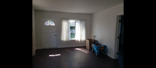 Foto del edificio - 14715 Addison St