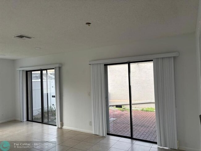 Building Photo - 14838 Wildflower Ln