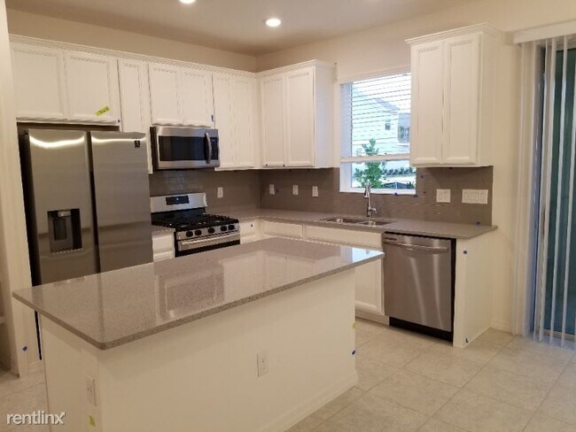 Foto del edificio - 3 br, 2.5 bath Townhome - 14088 Kite Ln