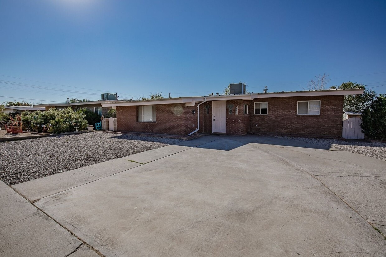 Primary Photo - Newly Remodeled Home