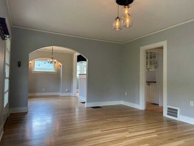 Foto del edificio - 3 BD SW Portland Home Near Multnomah Village
