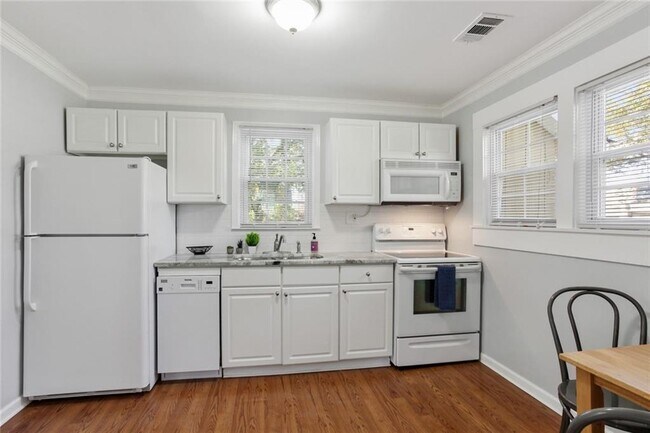 Foto del edificio - 4230 Weaver St SE