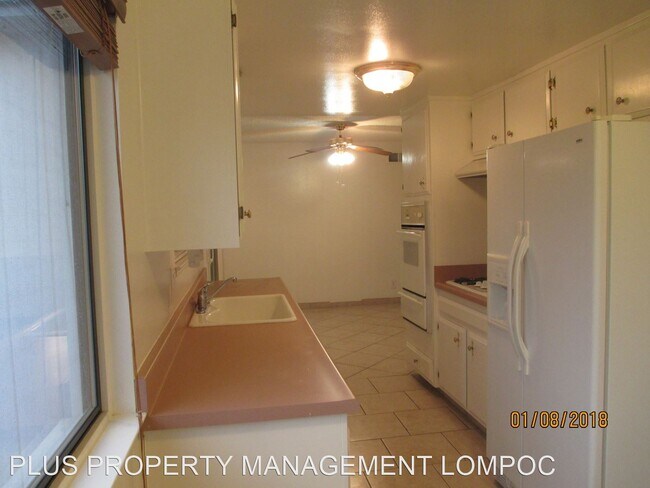 Building Photo - 3 br, 2 bath House - 237 Amherst Place