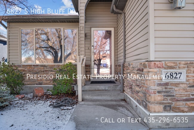 Foto del edificio - 6827 S High Bluff Dr