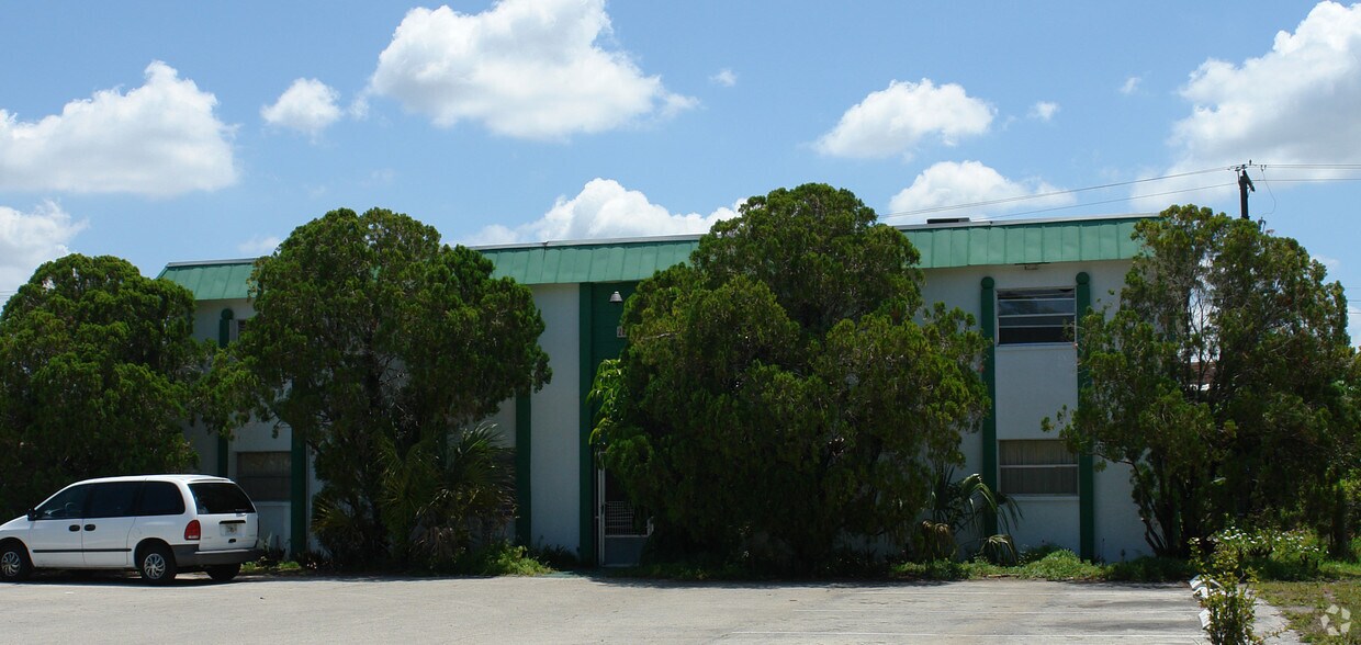 Building Photo - 2841 Broadway