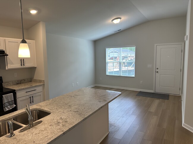 Foto del edificio - 7262 Heirloom Ln