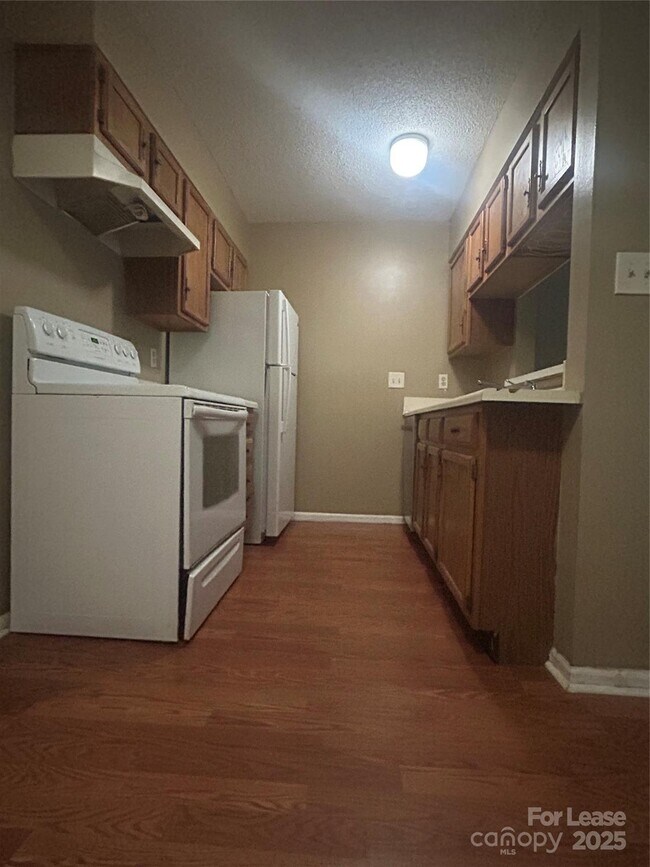 Foto del edificio - 9605 Vinca Cir
