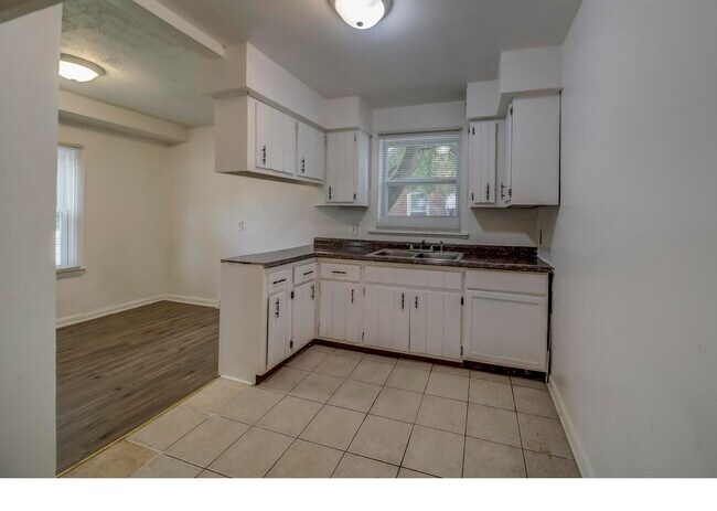 Building Photo - 6010 Oldtown St