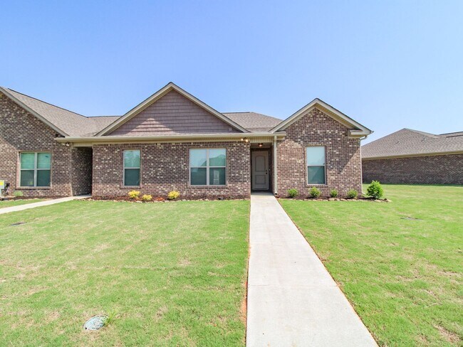 Building Photo - Basic Cable, Internet and Lawn Care includ...
