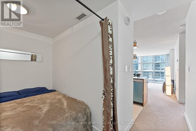 Building Photo - 10-810 Navy Wharf Ct