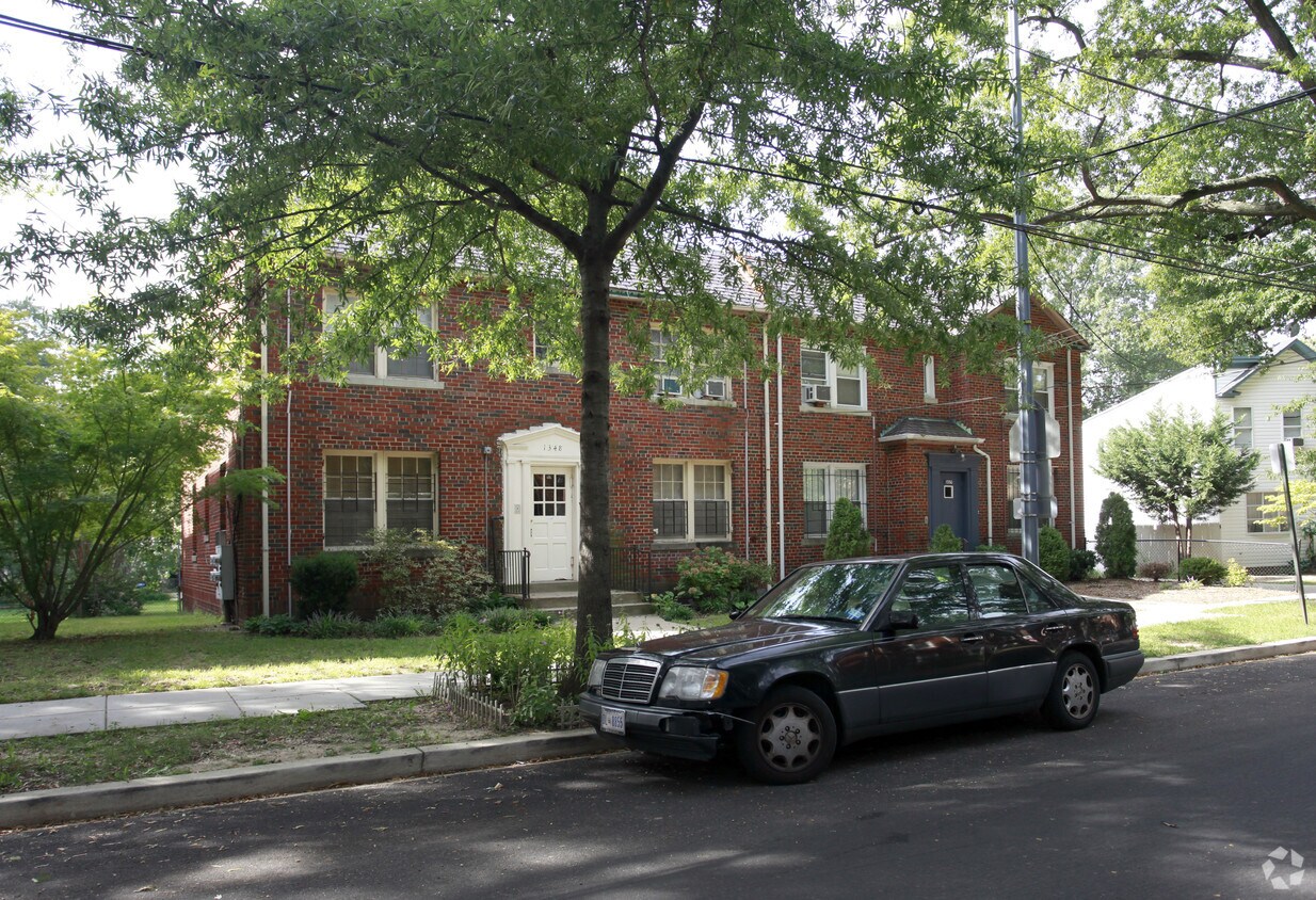 Building Photo - 1348-1350 Nicholson St NW