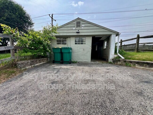 Foto del edificio - 513 Kingwood Rd
