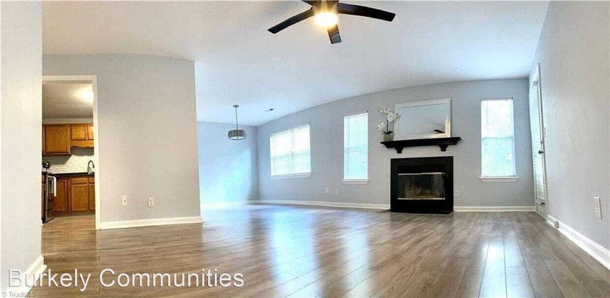 Foto principal - 2 br, 2 bath House - 4230-D Edith Ln.