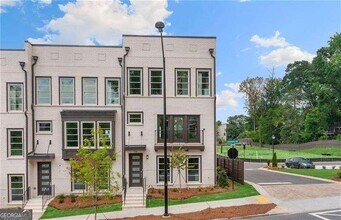 Building Photo - 540 Ember Ln NW