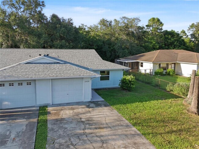 Foto del edificio - 2429 Centennial Blvd