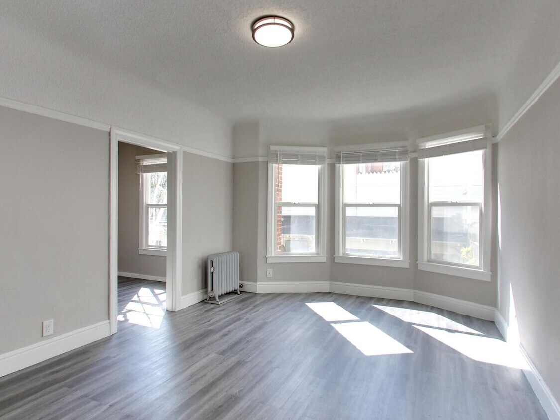 Primary Photo - Renovated Studio Apartment in Lower Haight...