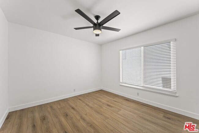 Foto del edificio - 943 2nd St