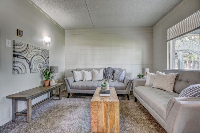 Building Photo - Bears Village